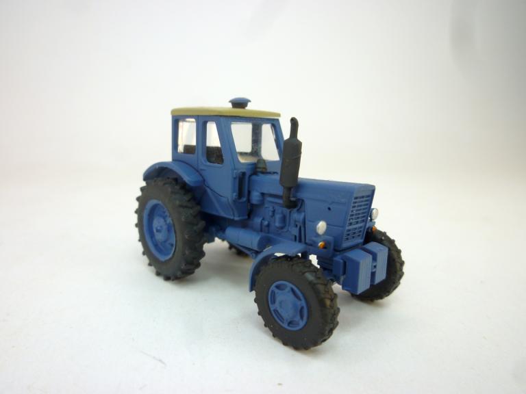 Preview: Traktor Belarus MTZ-52 eckige Motorhaube Bj. 1970 blau